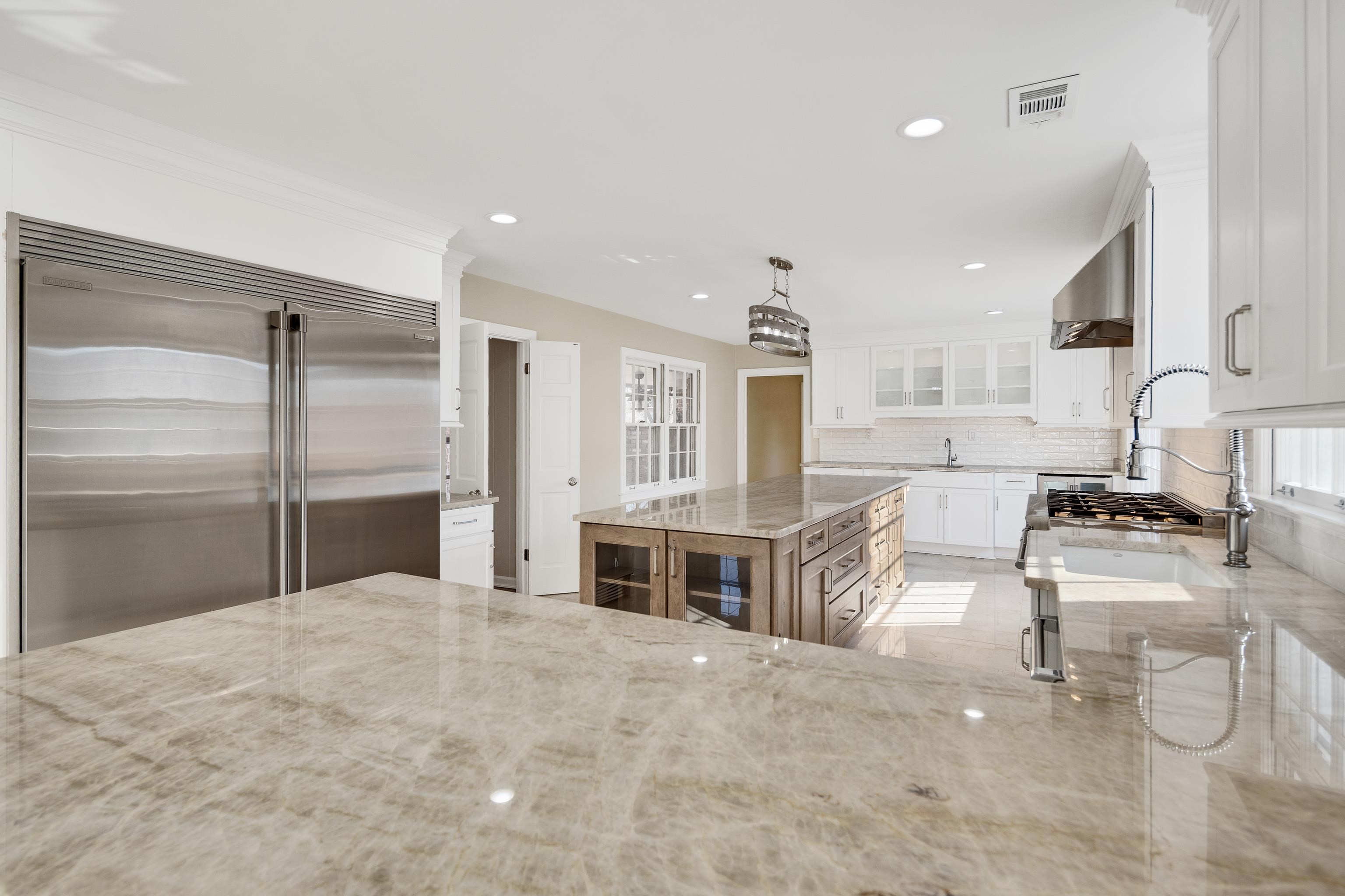 2072 Kirby Road Memphis, TN 38119 - Photo 5 of 39