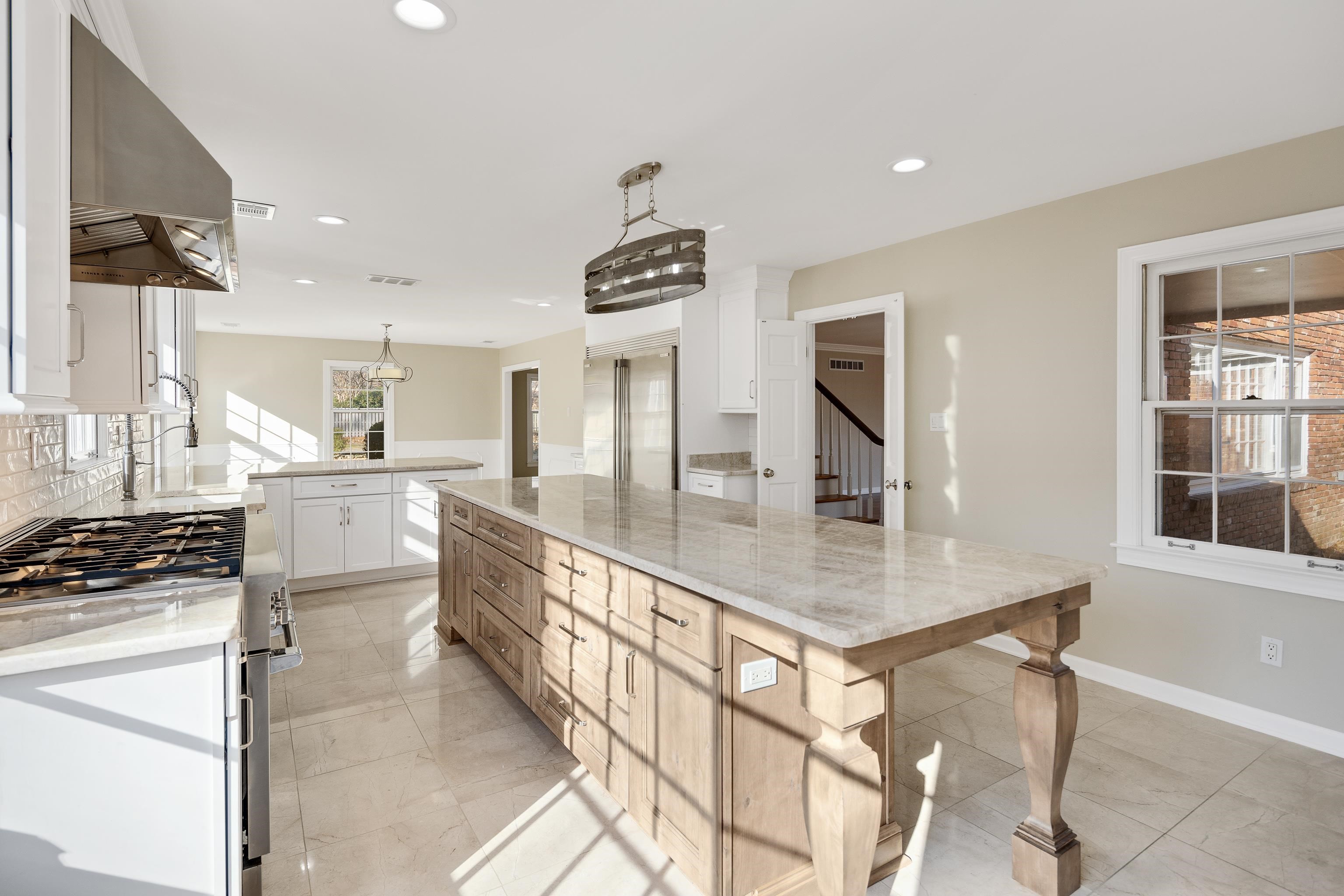 2072 Kirby Road Memphis, TN 38119 - Photo 7 of 39