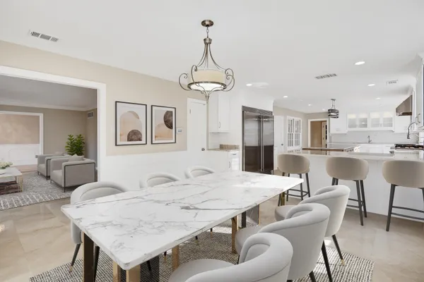 $775,000 | 2072 Kirby Road, Memphis, TN 38119