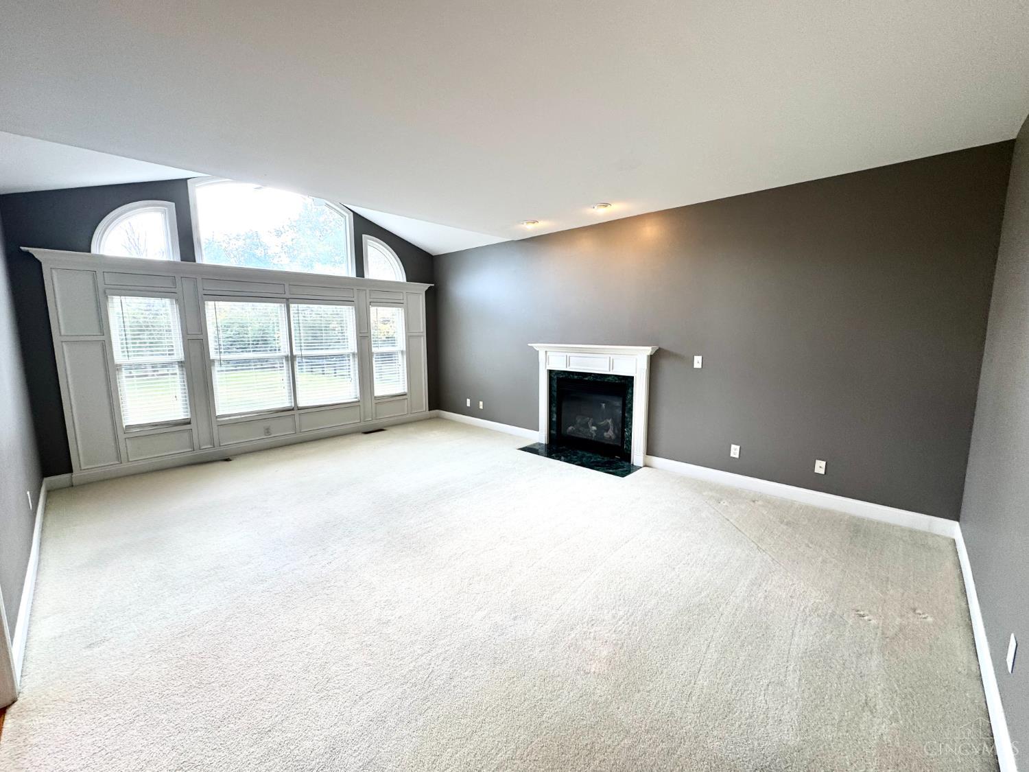 5502 Rodeo Drive Middletown, OH 45044 - Photo 4 of 21 Gallery Image 4