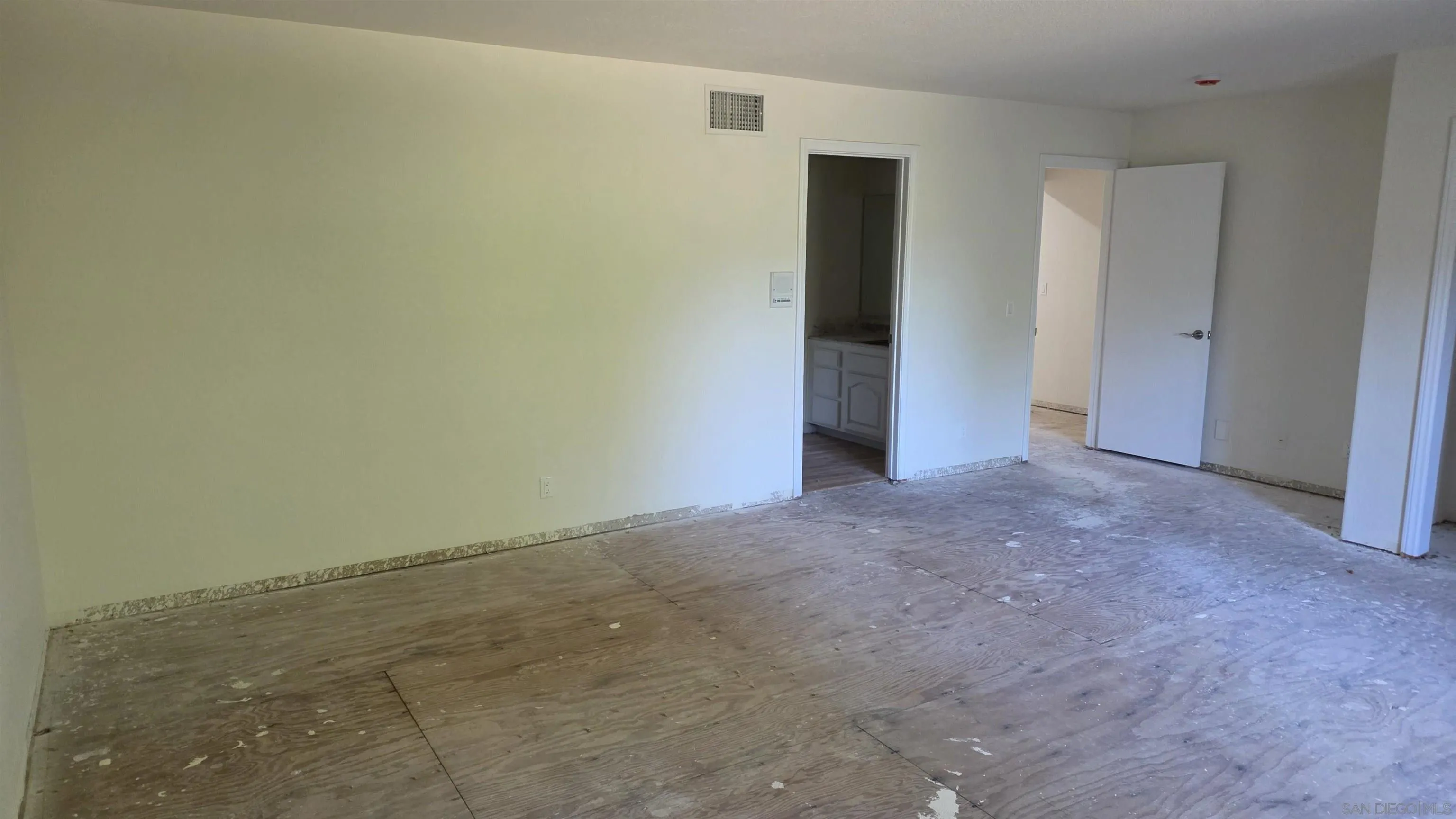 3725 Via Cielo Azul Alpine, CA 91901 - Photo 17 of 37