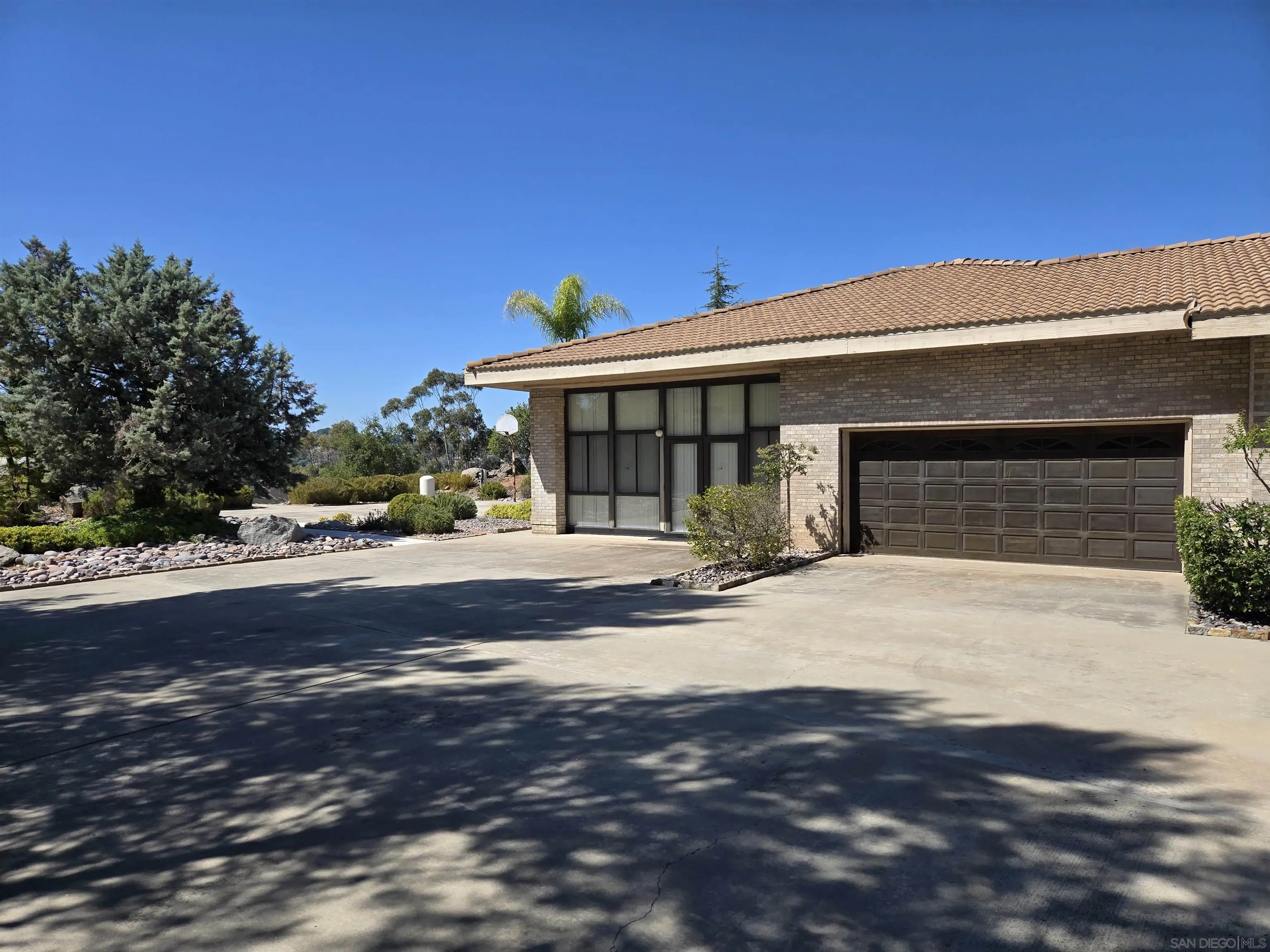 3725 Via Cielo Azul Alpine, CA 91901 - Photo 29 of 37