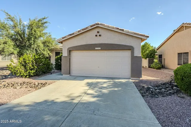 $2,295 | 4269 East Cassia Lane, Gilbert, AZ 85298