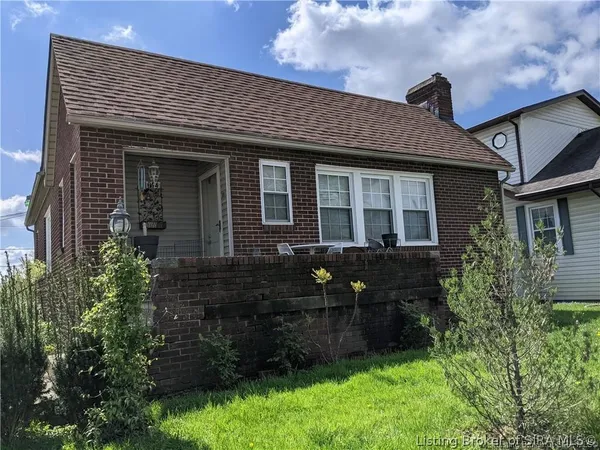 $195,000 | 1014 East 10th Street, Jeffersonville, IN 47130
