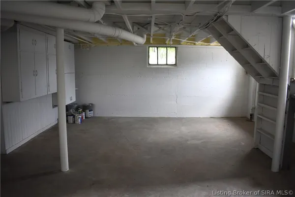 $179,000 | 1014 East 10th Street, Jeffersonville, IN 47130