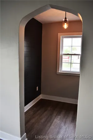$179,000 | 1014 East 10th Street, Jeffersonville, IN 47130