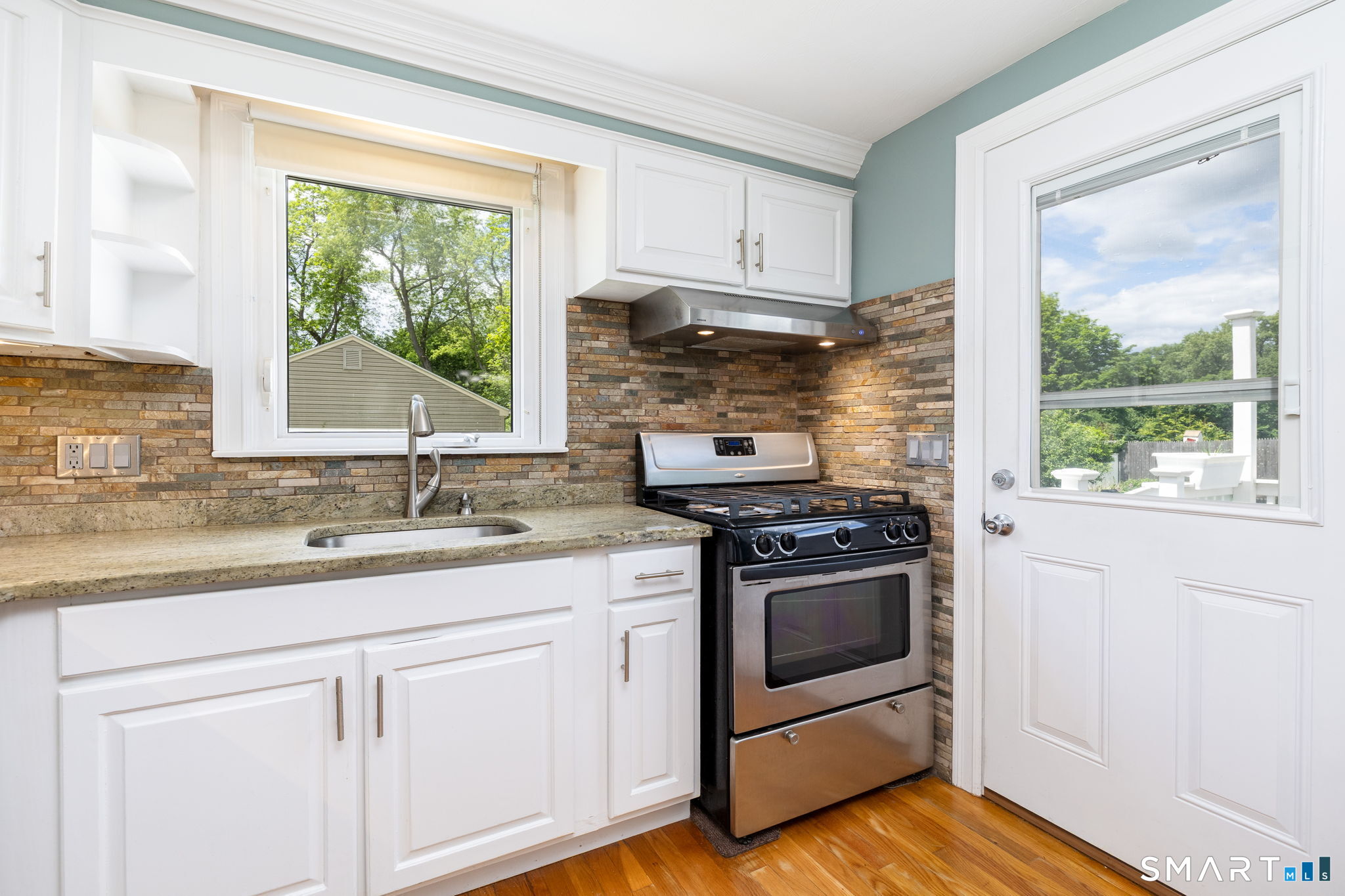 40 Overlook Road South Windsor, CT 06074 - Photo 8 of 28