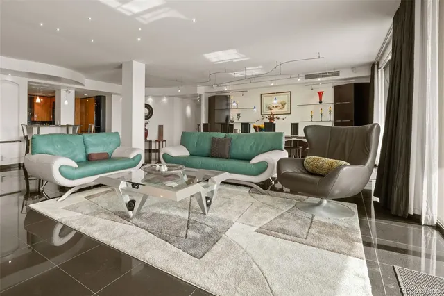 $1,700,000 | 1020 15th Street, Unit 42D, Denver, CO 80202