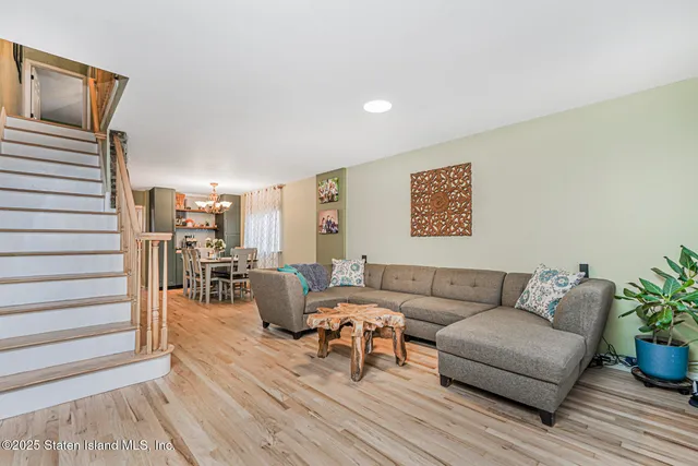 $825,000 | 29 Diaz Street | South Beach