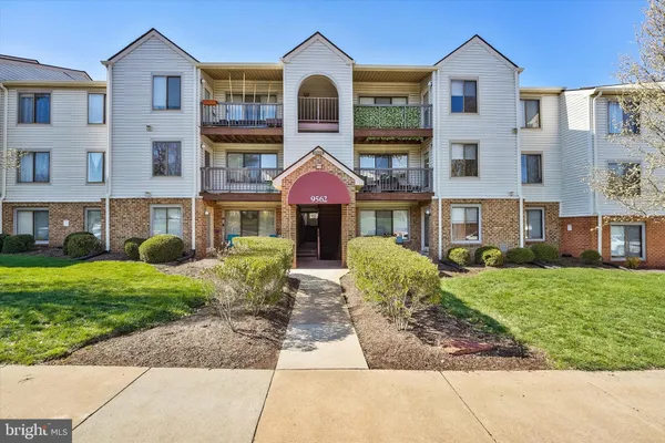 $229,000 | 9562 Cannoneer Court, Unit 203, Manassas, VA 20110