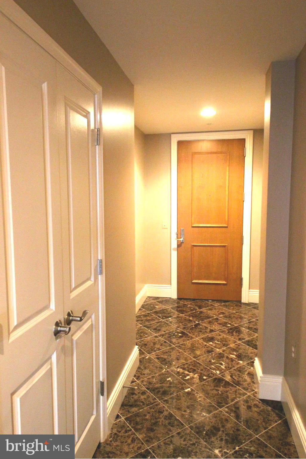 11990 Market Street, Unit 402 Reston, VA 20190 - Photo 6 of 30 Interior (General)