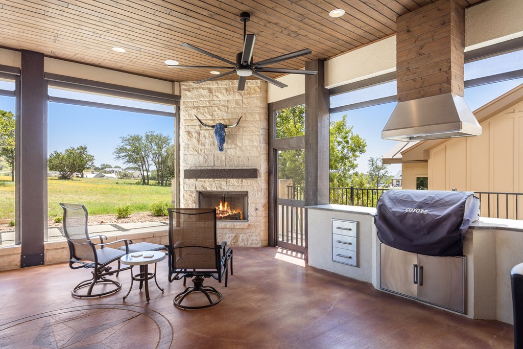 1013 Comanche Hills Kerrville, TX 78028 - Photo 33 of 45