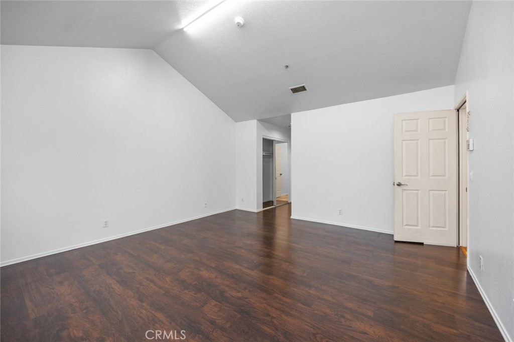 7527 Tampa Avenue, Unit 1 Reseda, CA 91335 - Photo 12 of 26