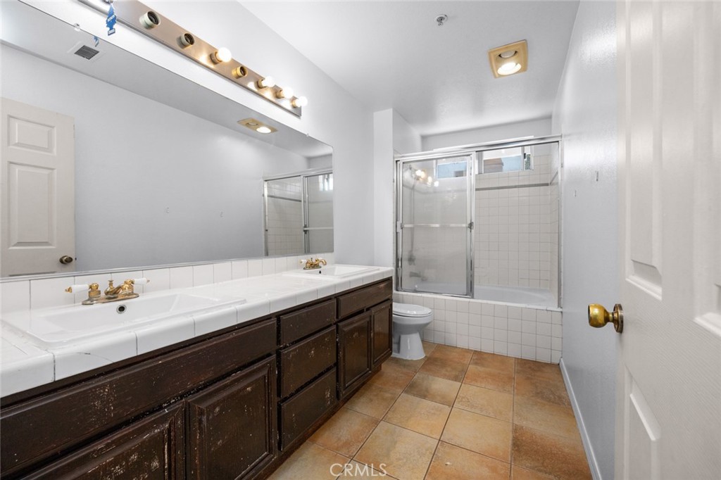 7527 Tampa Avenue, Unit 1 Reseda, CA 91335 - Photo 14 of 26