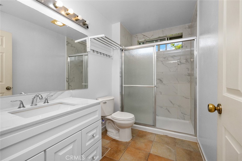 7527 Tampa Avenue, Unit 1 Reseda, CA 91335 - Photo 19 of 26