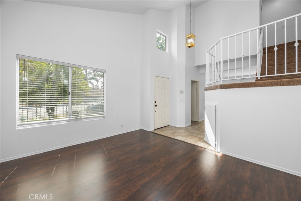 7527 Tampa Avenue, Unit 1 Reseda, CA 91335 - Photo 2 of 26