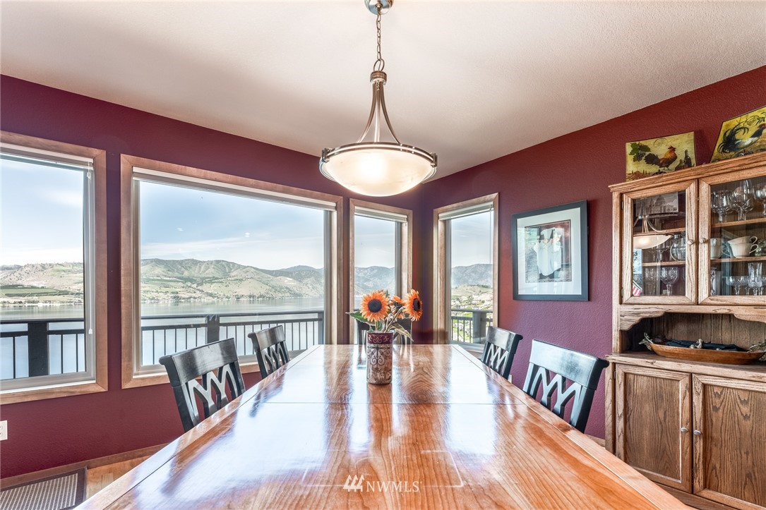113 Riviera Place Chelan, WA 98816 - Photo 12 of 40 Gallery Image 12