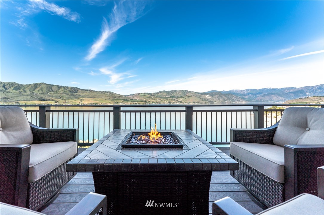 113 Riviera Place Chelan, WA 98816 - Photo 14 of 40 Gallery Image 14