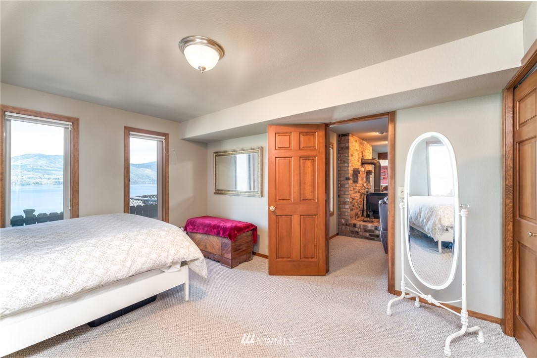 113 Riviera Place Chelan, WA 98816 - Photo 30 of 40 Gallery Image 30