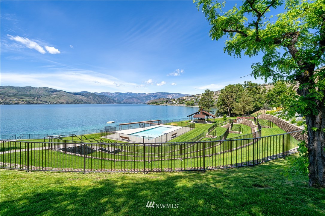 113 Riviera Place Chelan, WA 98816 - Photo 36 of 40 Gallery Image 36