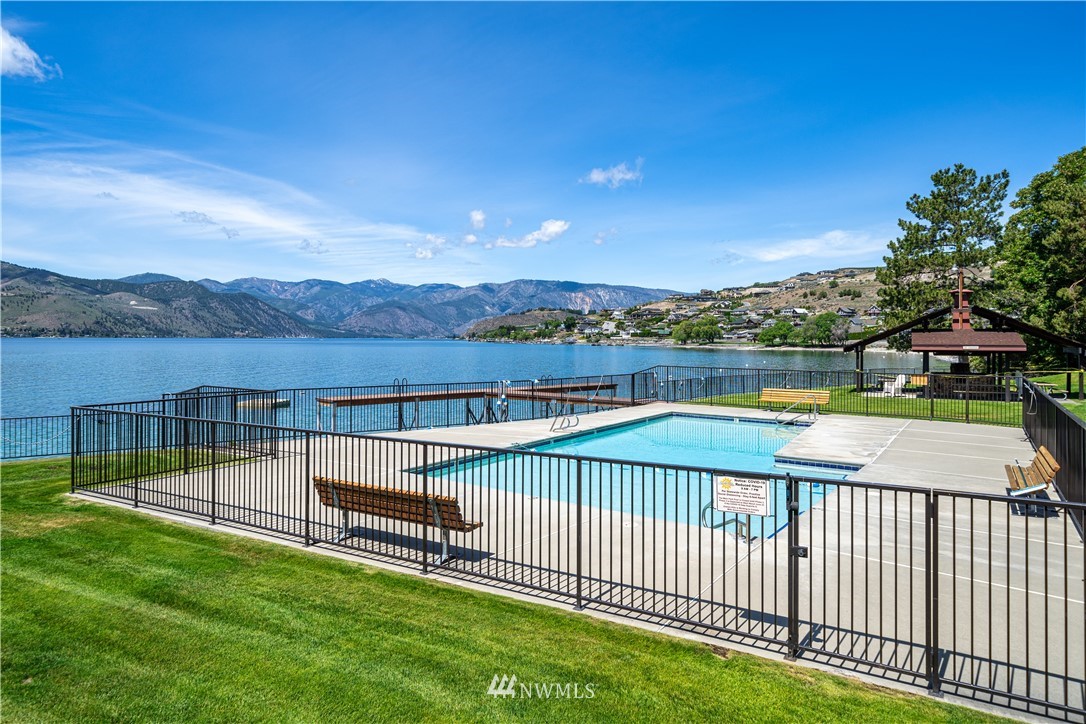 113 Riviera Place Chelan, WA 98816 - Photo 37 of 40 Gallery Image 37