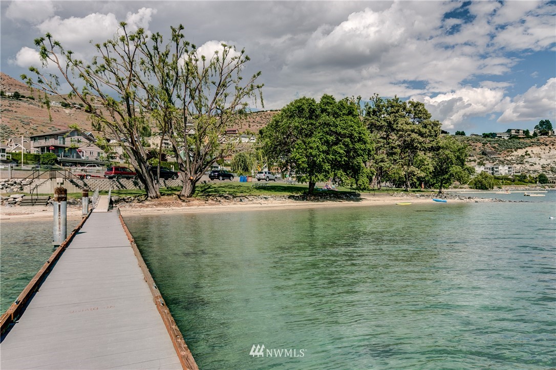 113 Riviera Place Chelan, WA 98816 - Photo 39 of 40 Gallery Image 39