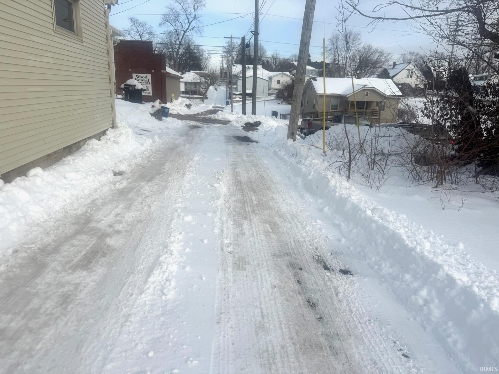 1811 16th Street Bedford, IN 47421 - Photo 2 of 4