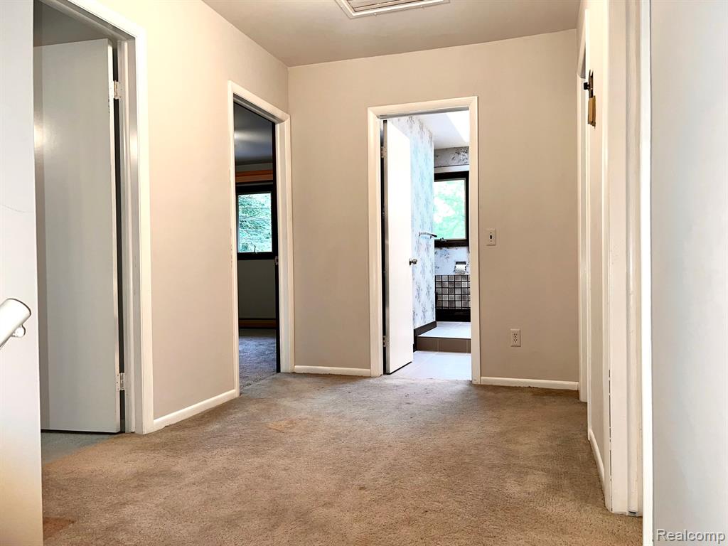 1457 West Avon Road Rochester Hills, MI 48309 - Photo 9 of 42
