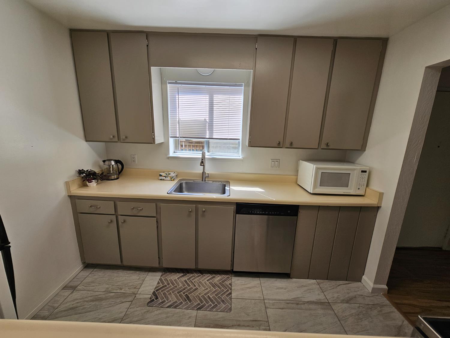 1060 Oak Grove Road, Unit 37 Concord, CA 94518 - Photo 5 of 34