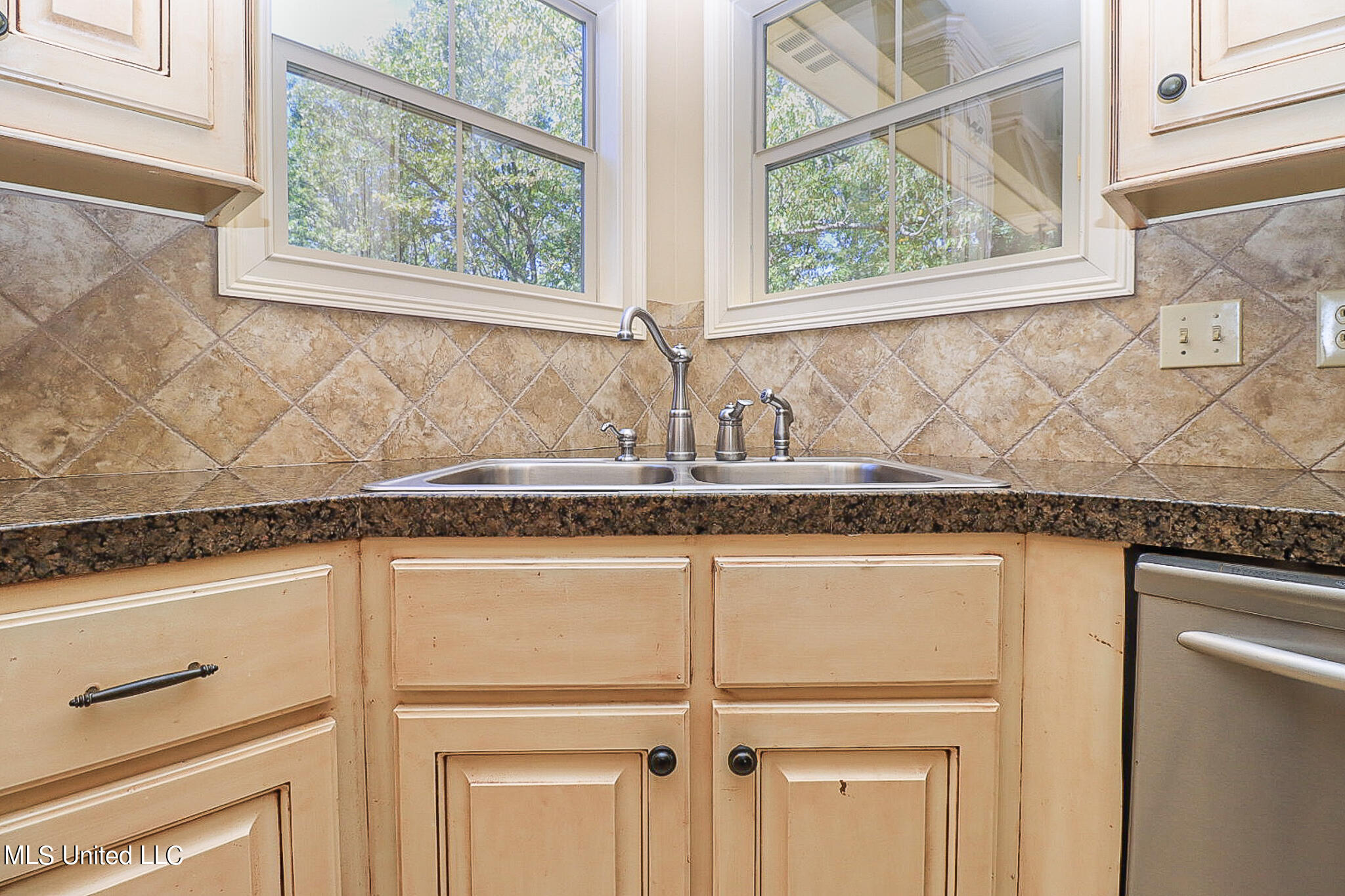 102 Wind Dance Drive Madison, MS 39110 - Photo 16 of 65 102 Wind Dance 17