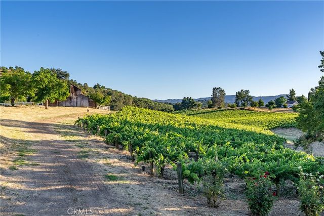 $3,200,000 | 9480 Chimney Rock Road, Paso Robles, CA 93446