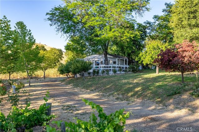 $3,200,000 | 9480 Chimney Rock Road, Paso Robles, CA 93446