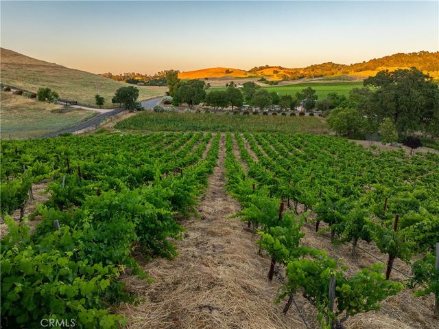 $3,200,000 | 9480 Chimney Rock Road, Paso Robles, CA 93446