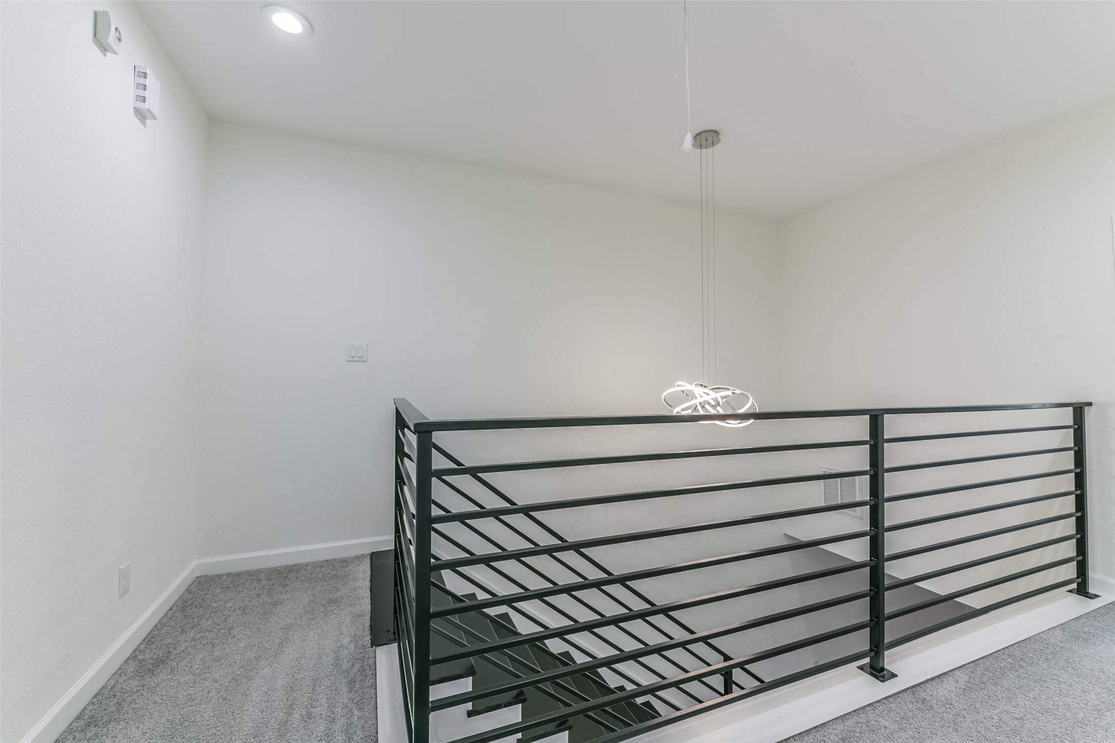 4830 Burma Road, Unit A B Houston, TX 77033 - Photo 18 of 34 a view of a room with a bench