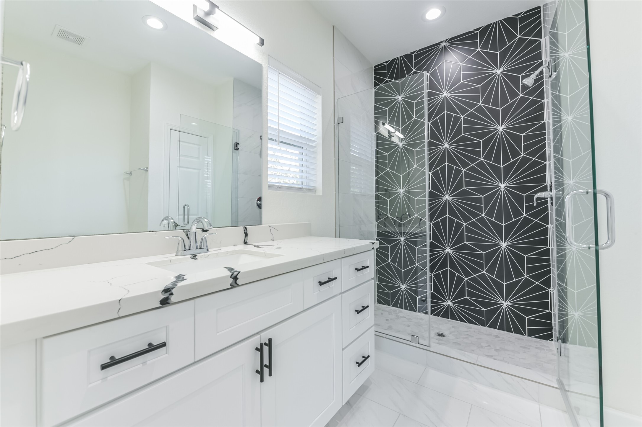 4830 Burma Road, Unit A B Houston, TX 77033 - Photo 26 of 34 a bathroom with a shower and a sink