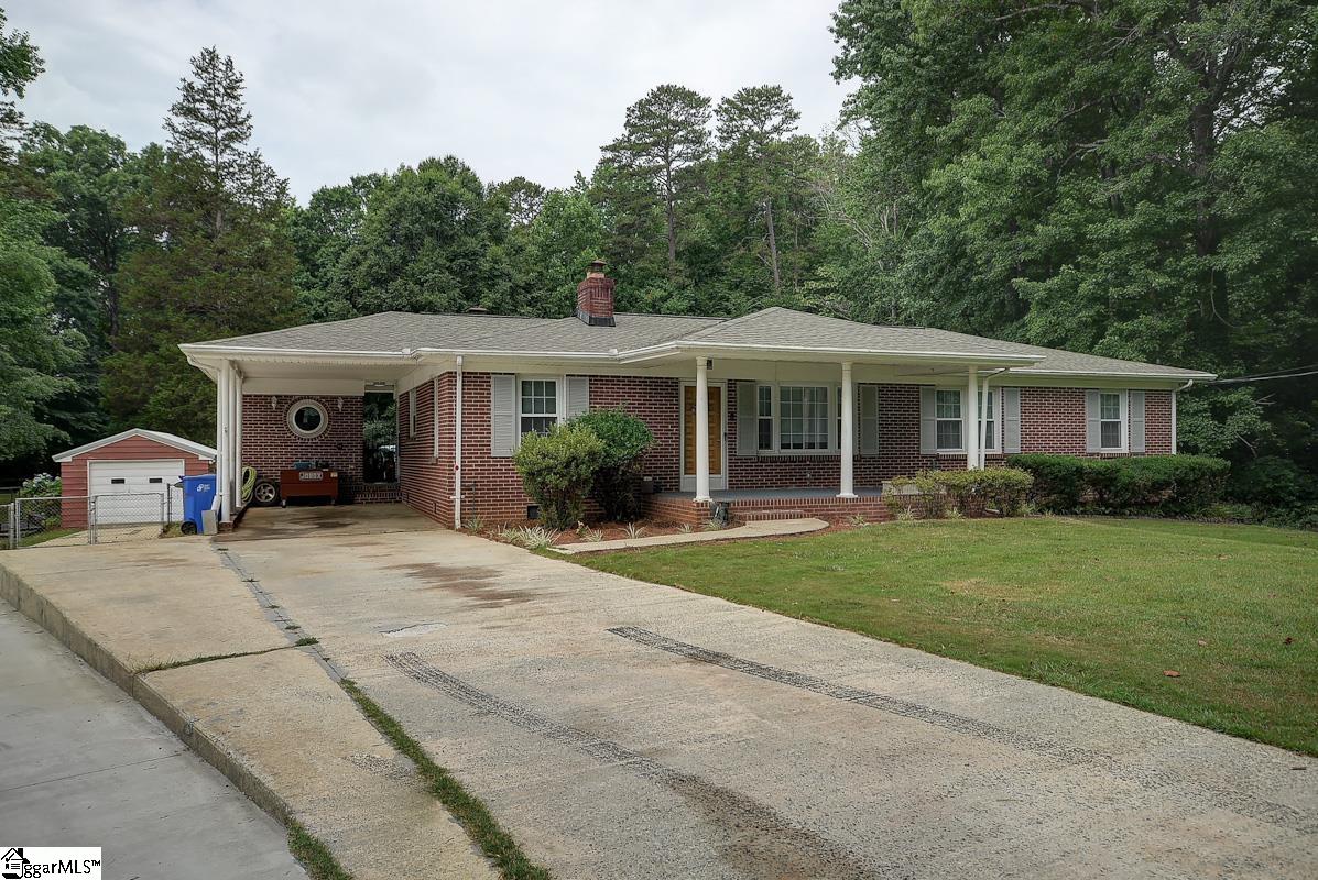 208 South Wingate Road Greenville, SC 29605 - Photo 2 of 30 Gallery Image 2