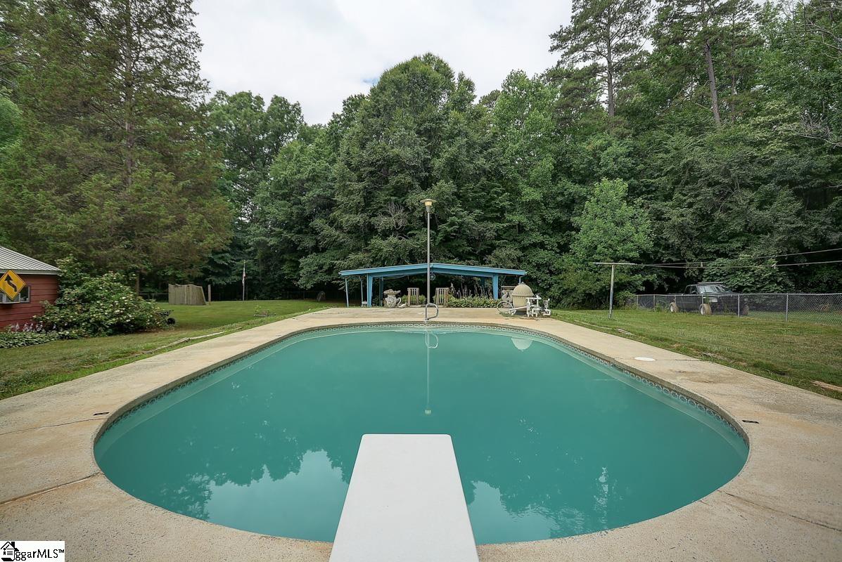 208 South Wingate Road Greenville, SC 29605 - Photo 3 of 30 Gallery Image 3