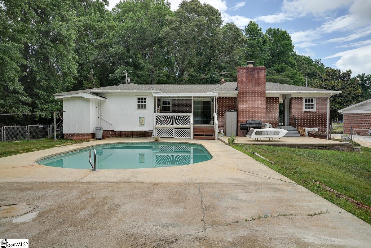 208 South Wingate Road Greenville, SC 29605 - Photo 5 of 30 Gallery Image 5