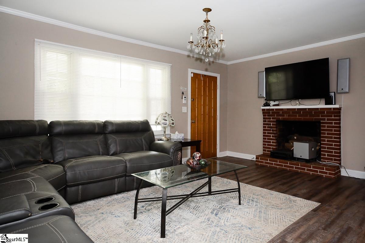 208 South Wingate Road Greenville, SC 29605 - Photo 7 of 30 Gallery Image 7