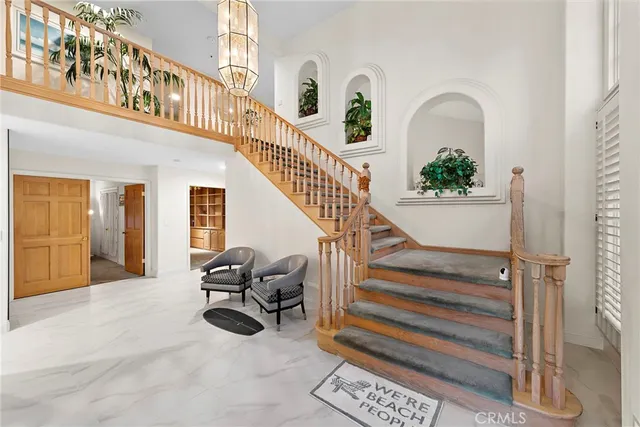 a view of entryway and hall