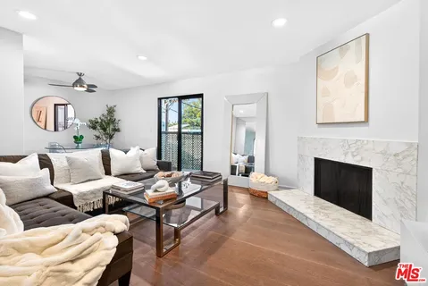 $768,000 | 848 Lincoln Boulevard, Unit N, Santa Monica, CA 90403