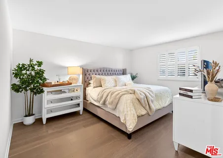 $768,000 | 848 Lincoln Boulevard, Unit N, Santa Monica, CA 90403
