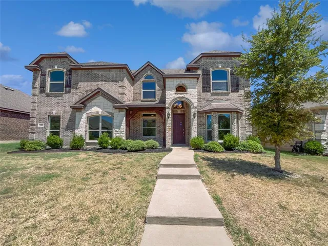 $435,000 | 111 Sweet Gum Street, Red Oak, TX 75154
