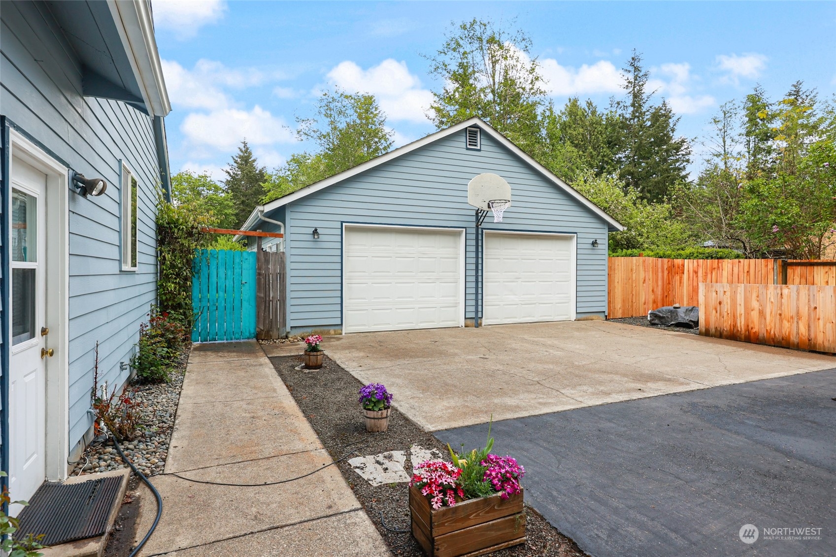7230 Stibgen Road Northwest Olympia, WA 98502 - Photo 5 of 38 Gallery Image 5
