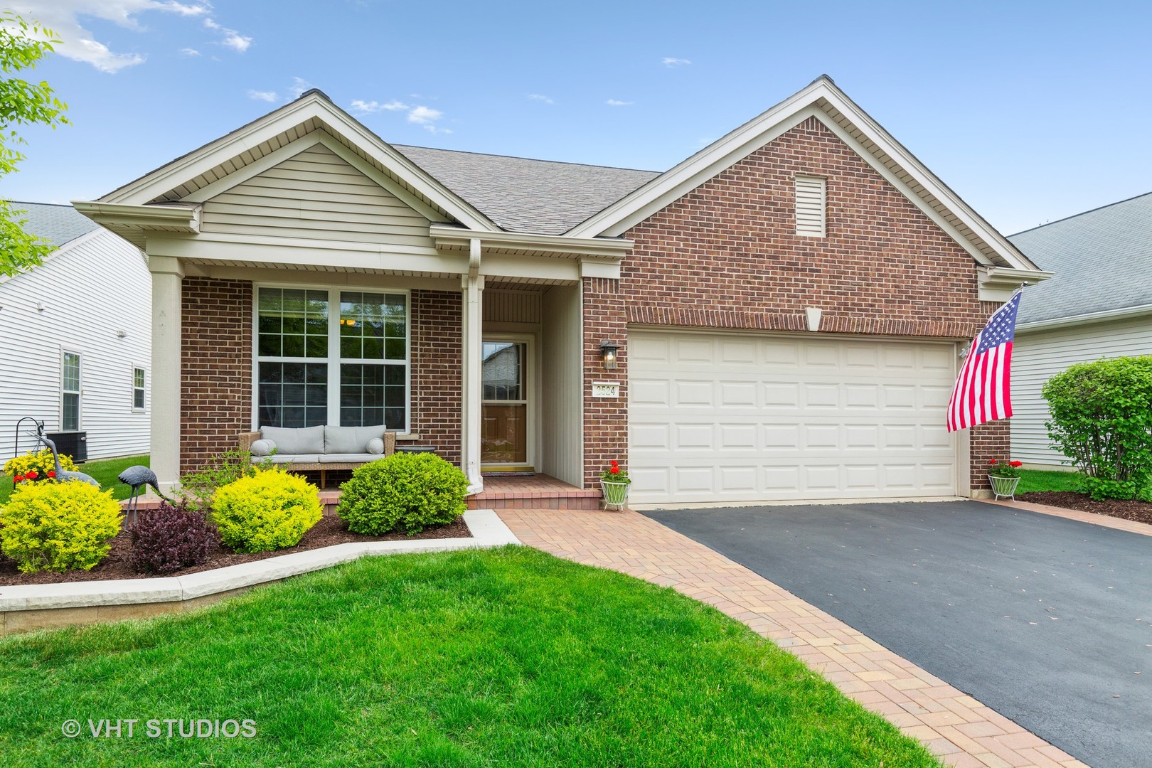 2524 Rolling Ridge Elgin, IL 60124 - Photo 2 of 42