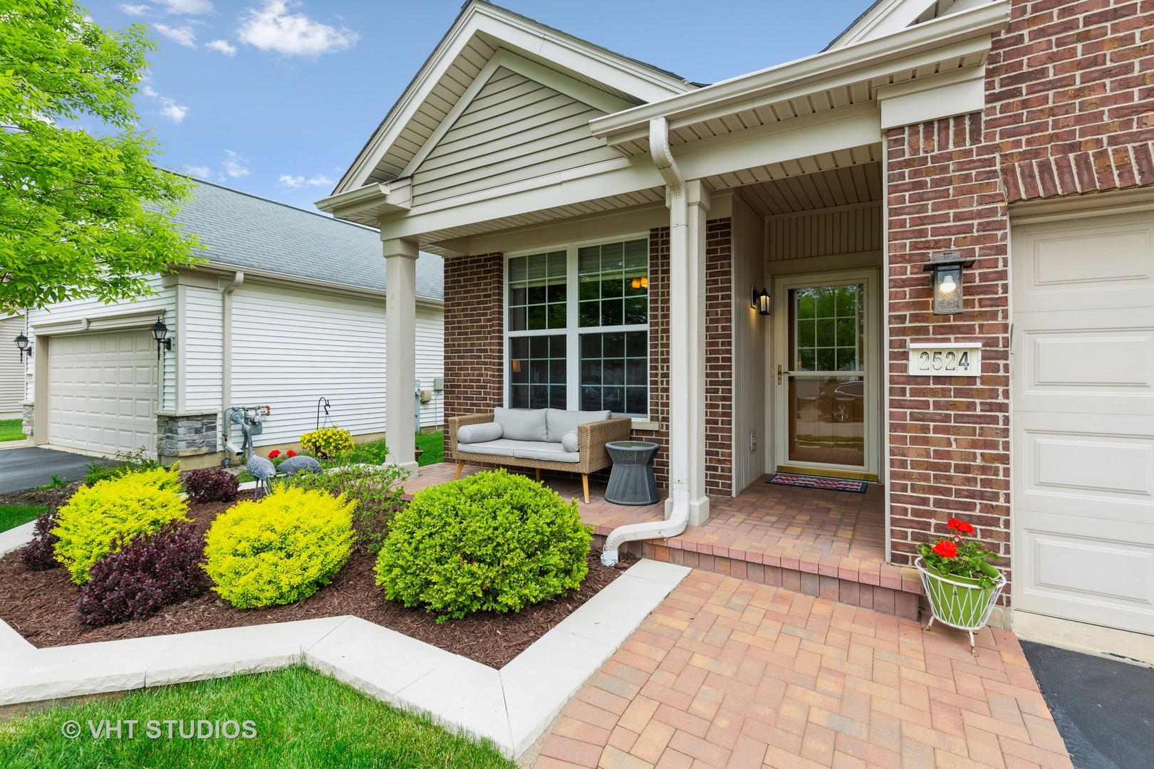 2524 Rolling Ridge Elgin, IL 60124 - Photo 5 of 42