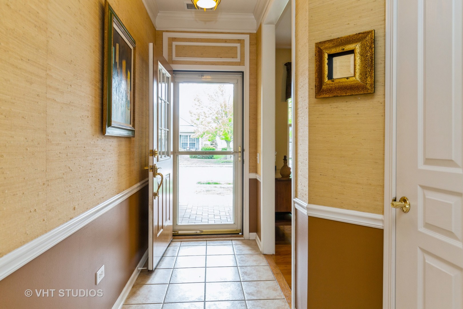 2524 Rolling Ridge Elgin, IL 60124 - Photo 6 of 42