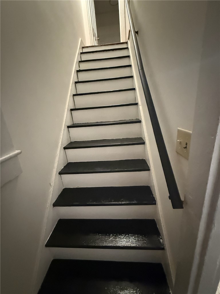 42 Delaware Street Walton, NY 13856 - Photo 3 of 15