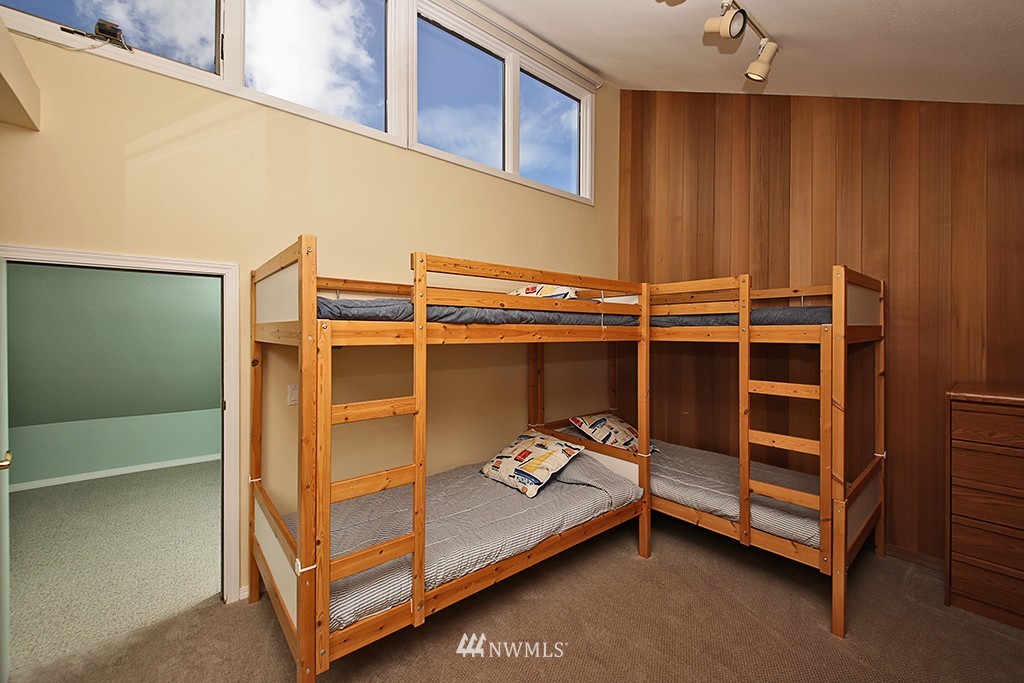 816 Old Beach Road, Unit 302 Freeland, WA 98249 - Photo 14 of 25 Gallery Image 14