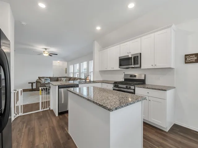 $1,995 | 2913 Meadowlands Drive, Crandall, TX 75114